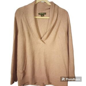 Eddie Bauer acrylic and wool V Neck sweater with ribbed trim